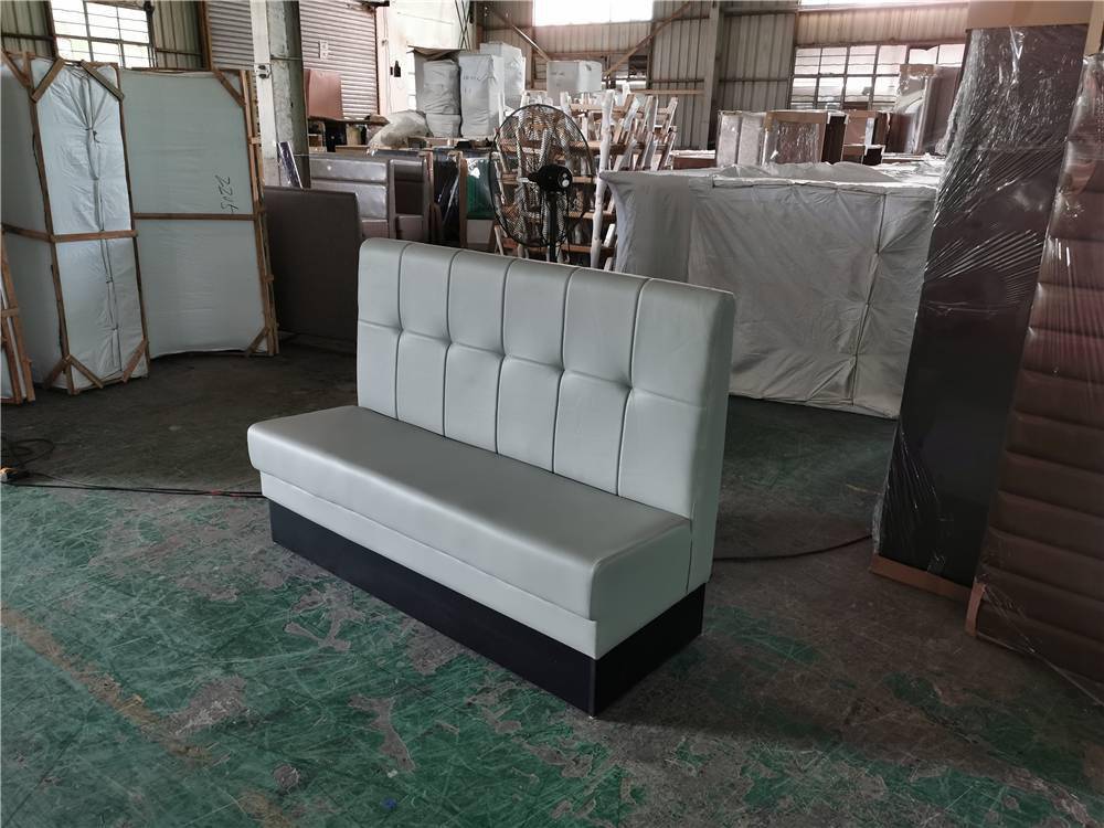 甜品店長條軟包座椅定做，廣州軟體家具加工廠專業(yè)服務(wù)